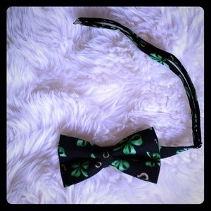 Men's pre-tied bowtie